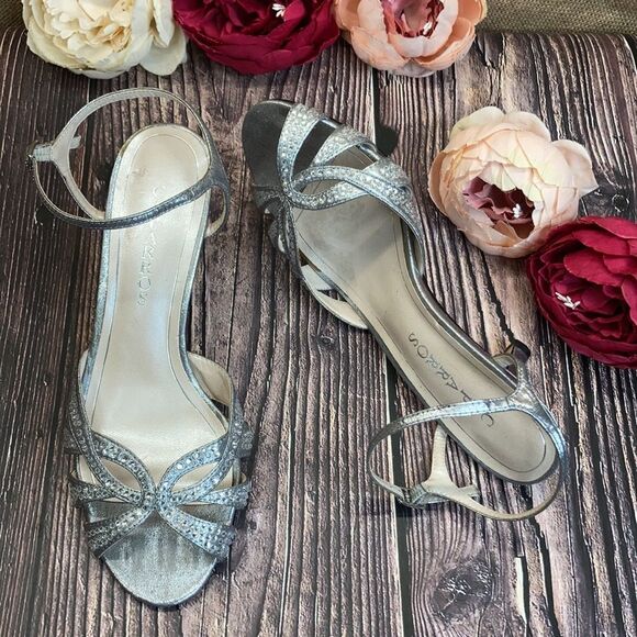 Caparros Silver Heirloom Dress Sandal 8B - Picture 3 of 10